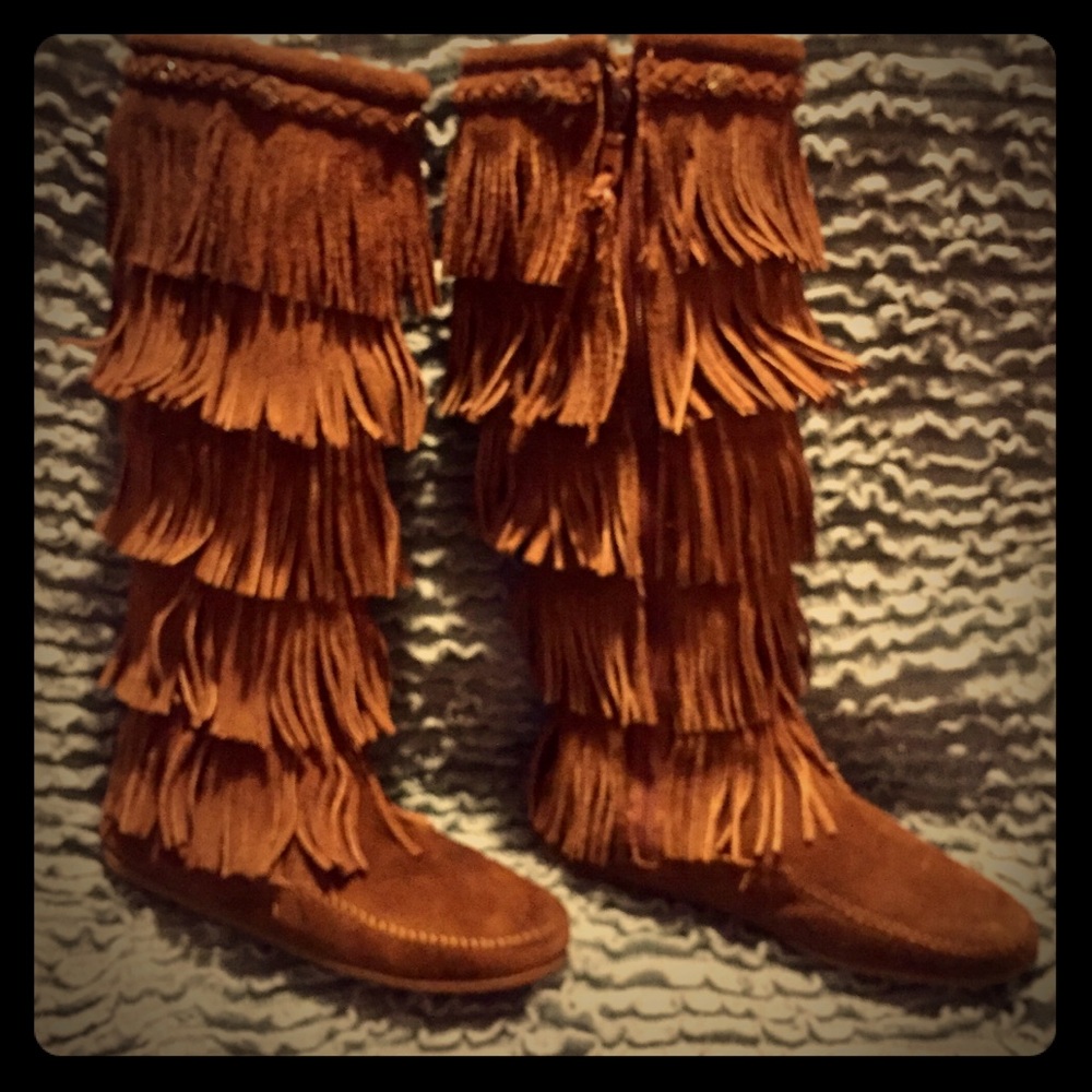 Minnetonka fringe moccasin boot.